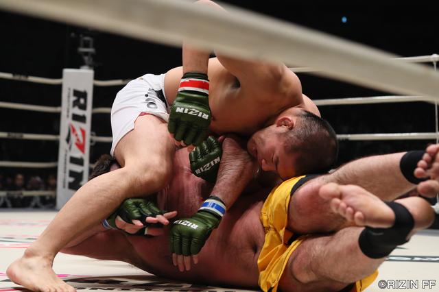 画像2: 第6試合 石井慧vsヒース・ヒーリング(試合結果詳細)RIZIN 2017 in YOKOHAMA - SAKURA -