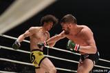 画像1: RIZIN中量級の未来と言われる矢地祐介と、元UFCの強豪ダロン・クルックシャンク。クルックシャンクは、昨年末に北岡悟に一本負けを喫し、復活の凱歌をあげたいところだ。