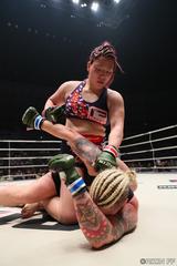 画像4: ウワサのKINGレイナがついにRIZIN登場! 昨年大晦日の堀田祐美子vsギャビ・ガルシア戦後にいきなりリングインし、ギャビとの対戦をぶち上げたジャジー・ガーベルトと対戦する。