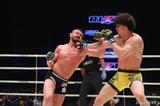 画像3: RIZIN中量級の未来と言われる矢地祐介と、元UFCの強豪ダロン・クルックシャンク。クルックシャンクは、昨年末に北岡悟に一本負けを喫し、復活の凱歌をあげたいところだ。