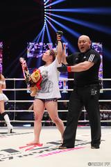画像9: ウワサのKINGレイナがついにRIZIN登場! 昨年大晦日の堀田祐美子vsギャビ・ガルシア戦後にいきなりリングインし、ギャビとの対戦をぶち上げたジャジー・ガーベルトと対戦する。