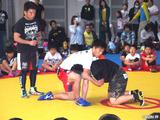 画像1: リオ五輪銀メダリストの太田忍が200人のちびっこたちにレスリングを指導!第2回RIZINレスリングキャンプ大盛況!!