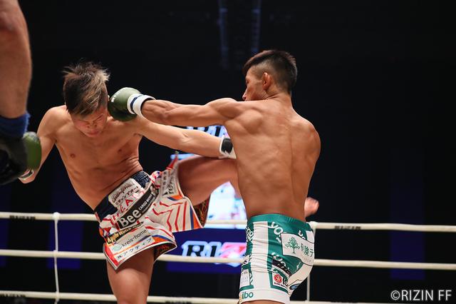 画像3: 第7試合 那須川 天心 VS. 才賀 紀左衛門(試合結果詳細)RIZIN FIGHTING WORLD GRAND-PRIX 2017 バンタム級トーナメント 1st ROUND -夏の陣-