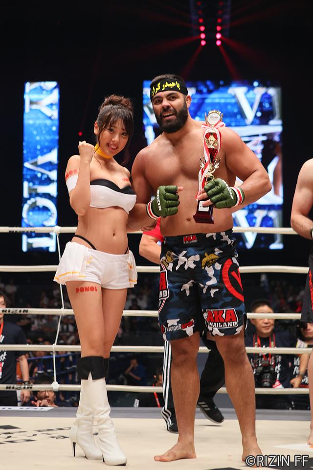 画像9: 第10試合 アミール・アリアックバリ VS. タイラー・キング(試合結果詳細)RIZIN FIGHTING WORLD GRAND-PRIX 2017 バンタム級トーナメント 1st ROUND -夏の陣-