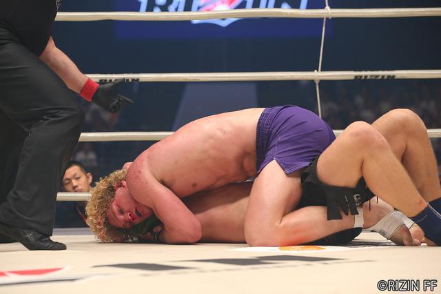 画像7: 第1試合 テオドラス・オークストリス VS. カール・アルブレックソン(試合結果詳細)RIZIN FIGHTING WORLD GRAND-PRIX 2017 バンタム級トーナメント 1st ROUND -夏の陣-