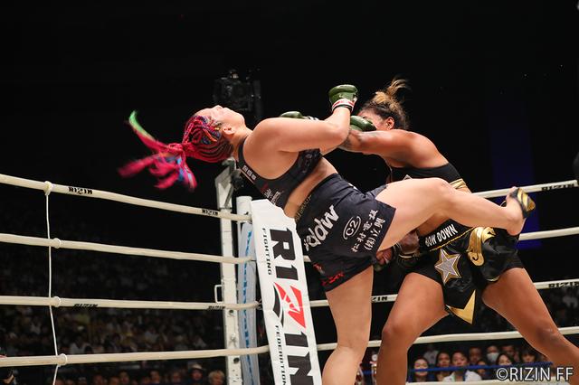 画像7: 第8試合 KINGレイナ VS. レイディー・タパ(試合結果詳細)RIZIN FIGHTING WORLD GRAND-PRIX 2017 バンタム級トーナメント 1st ROUND -夏の陣-
