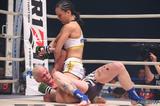 画像9: 第2試合 真珠・野沢オークライヤー VS. シーナ・スター(試合結果詳細)RIZIN FIGHTING WORLD GRAND-PRIX 2017 バンタム級トーナメント 1st ROUND -夏の陣-