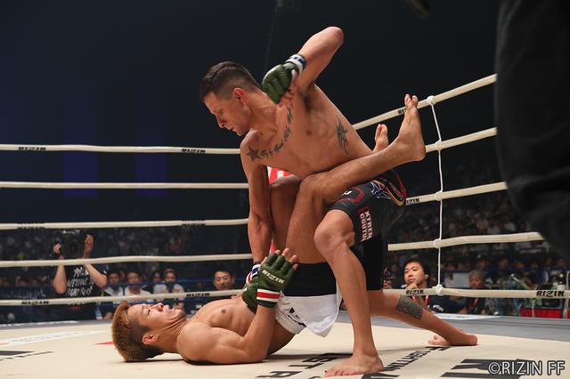 画像4: 第4試合 大塚 隆史 VS. アンソニー・バーチャック(試合結果詳細)RIZIN FIGHTING WORLD GRAND-PRIX 2017 バンタム級トーナメント 1st ROUND -夏の陣-