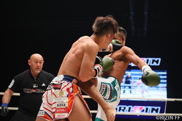 画像5: 第7試合 那須川 天心 VS. 才賀 紀左衛門(試合結果詳細)RIZIN FIGHTING WORLD GRAND-PRIX 2017 バンタム級トーナメント 1st ROUND -夏の陣-