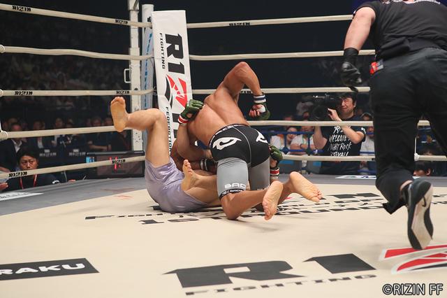 画像8: 第3試合 石橋 佳大 VS. カリッド・タハ(試合結果詳細)RIZIN FIGHTING WORLD GRAND-PRIX 2017 バンタム級トーナメント 1st ROUND -夏の陣-