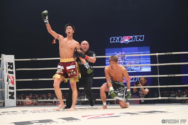 画像1: MMA参戦も目論む森本が強打でTKO勝利!
