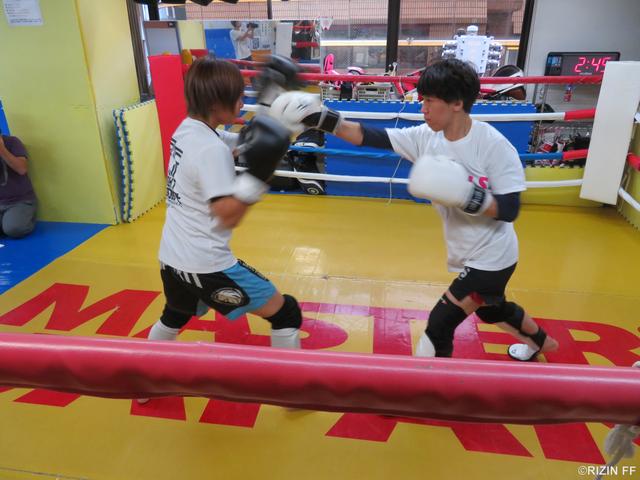 画像2: 【公開練習】
『RIZIN.13』黒部三奈が公開練習!!