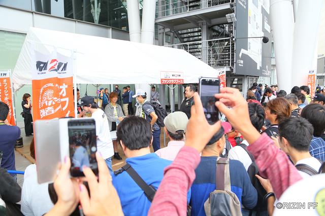 画像: 大会当日に設置されたファンクラブブースにはたくさんのファンが駆けつけてくれた。