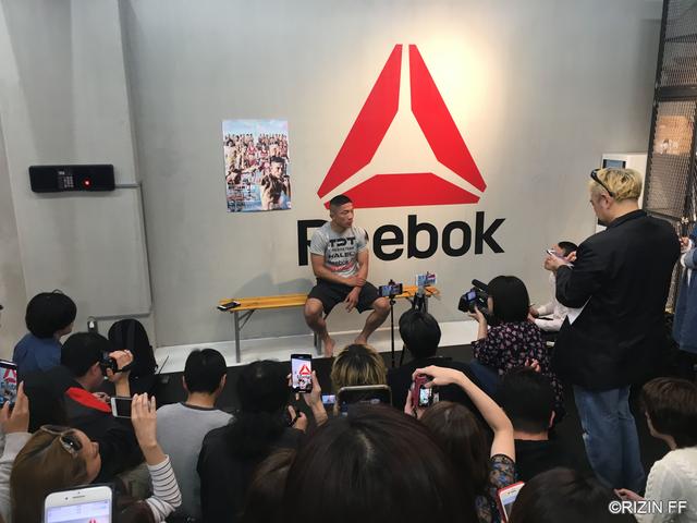 画像: メディア関係者の他、抽選で当選したファンクラブ会員が公開練習を見守った。