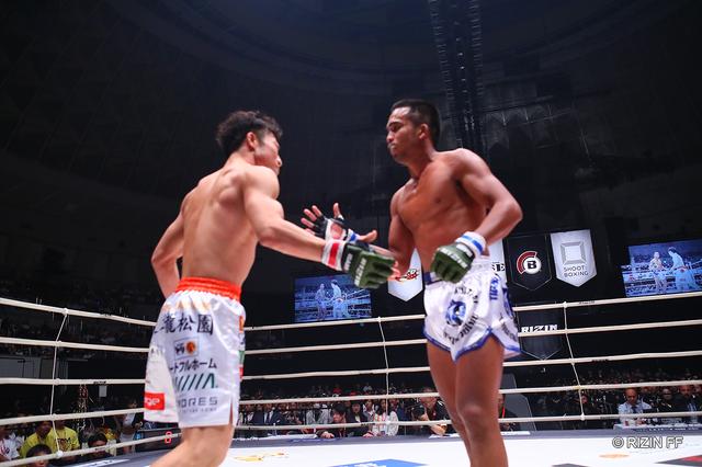画像3: ROUND 1