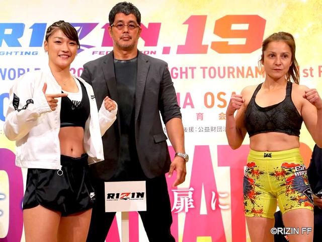 画像: RENA vs. アレキサンドラ・アルヴァーレ