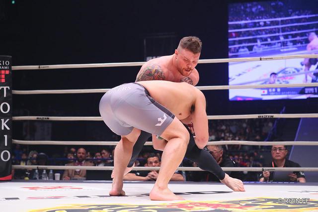 画像1: ROUND 1