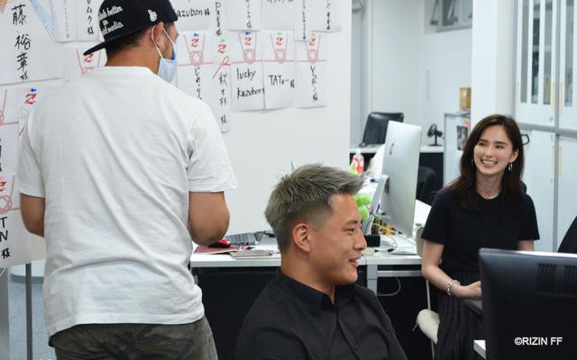 画像7: 大雅がペットボトル持ちシャドーボクシングを紹介!第6回 「榊原社長に呼び出されました」