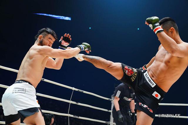 画像3: 「2年ぶりのRIZIN参戦、高谷が貫禄の判定勝ち!!」