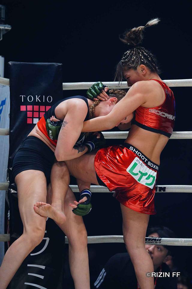 画像4: 「RENAが余裕のKO勝ち。笑顔で優勝宣言!!」