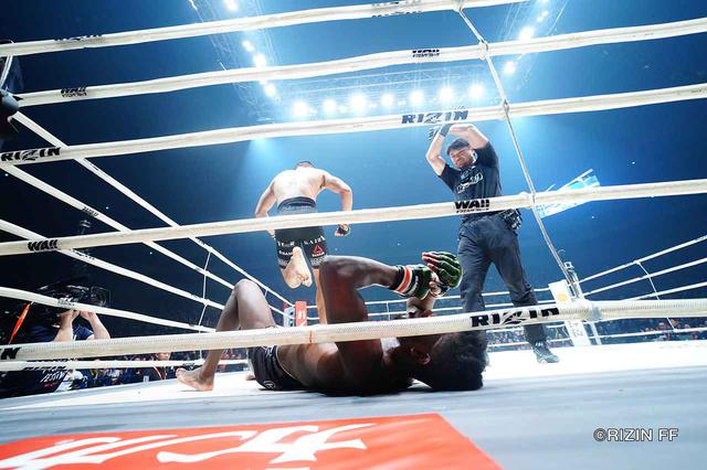 画像5: 「血染めの堀口がケイプを肩固め葬! 決勝進出!!」