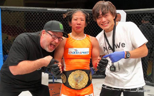 画像: 2019年11月1日(金)Invicta FC 38 世界ストロー級王座獲得