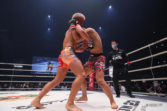 画像1: ROUND 1