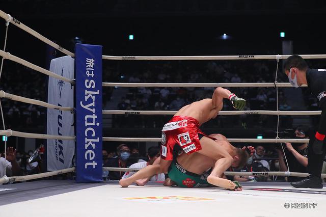 画像10: ROUND 1