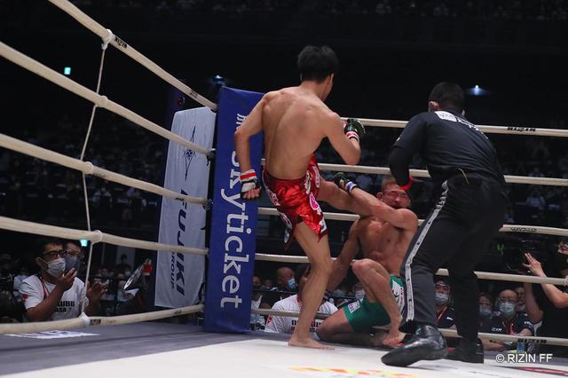 画像12: ROUND 1