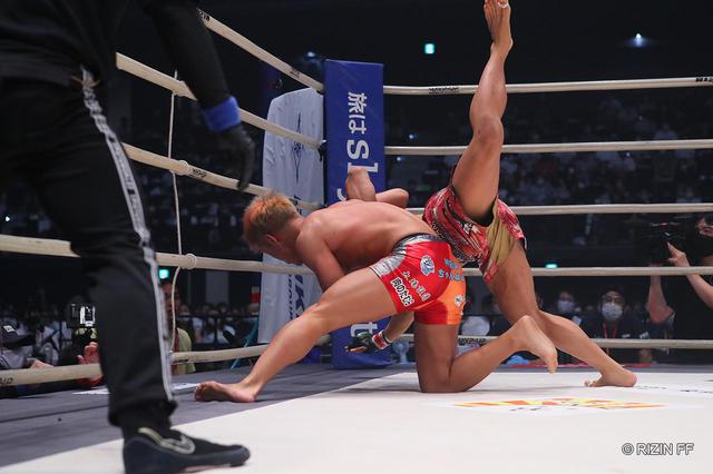 画像2: ROUND 1