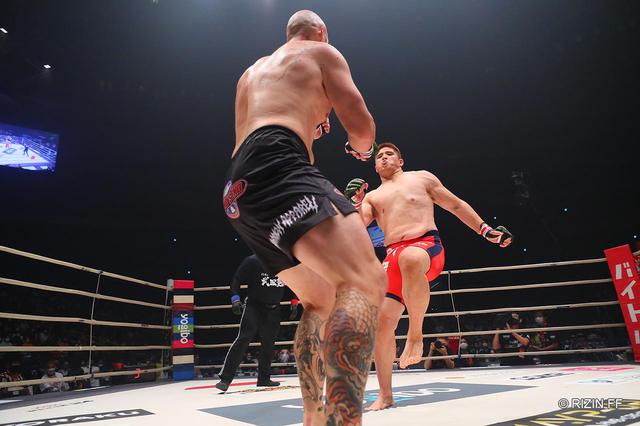 画像1: ROUND 1