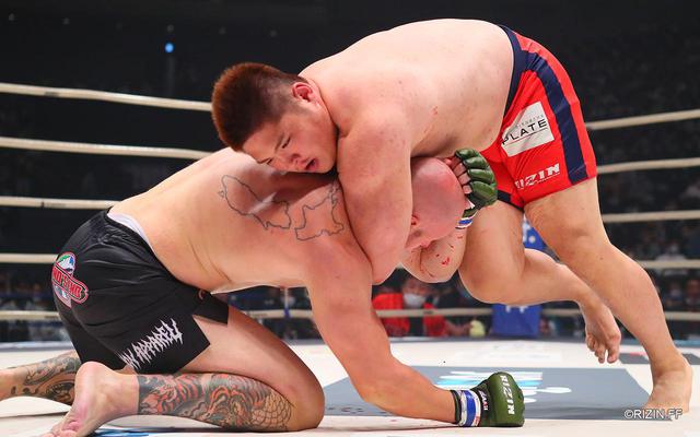画像4: デビュー戦で飛び膝蹴り!!スダリオ剛のポテンシャルとは?