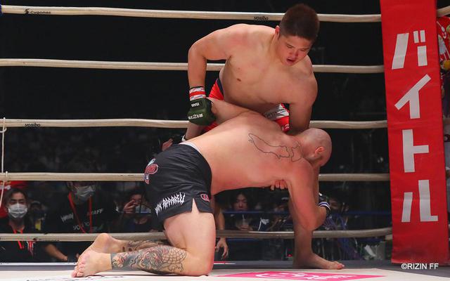 画像3: デビュー戦で飛び膝蹴り!!スダリオ剛のポテンシャルとは?