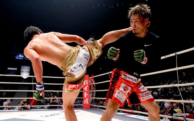 画像5: 見ているだけでお腹が痛くなる!激しいボディの打ち合い
