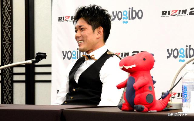 画像2: 皇治「格闘技の一時代を築いた五味ちゃんと決まって嬉しい」