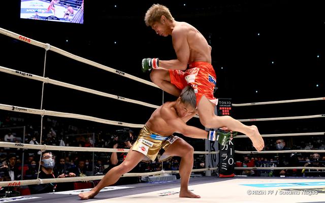 画像5: これぞ所英男!流れるような技と飛び膝『The 所ワールド』