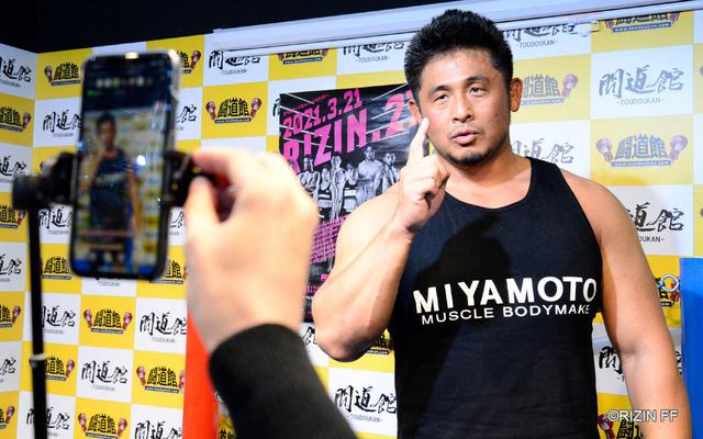 画像: 過去最高のベンチプレスの重さは?など、イチナナからの質問に回答!