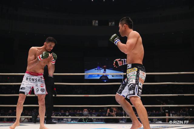 画像1: ROUND 1