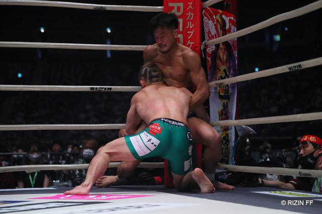 画像4: ROUND 1