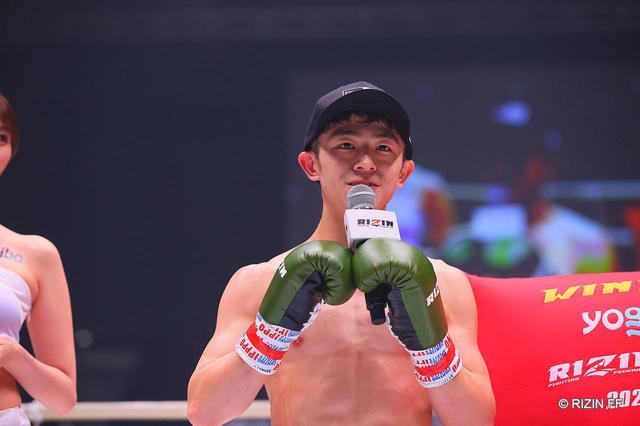 画像: 勝利者マイク