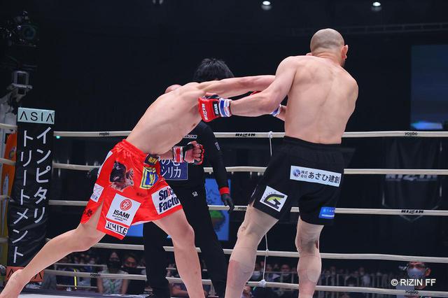 画像5: ROUND 1
