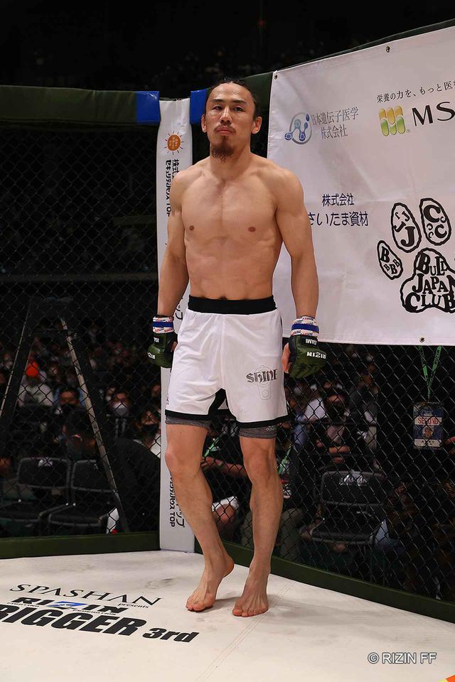 RIZIN ルイス・グスタボ　パーカー　サイン付き RIZIN ルイス・グスタボ パーカー サイン付き rizin-camo-z