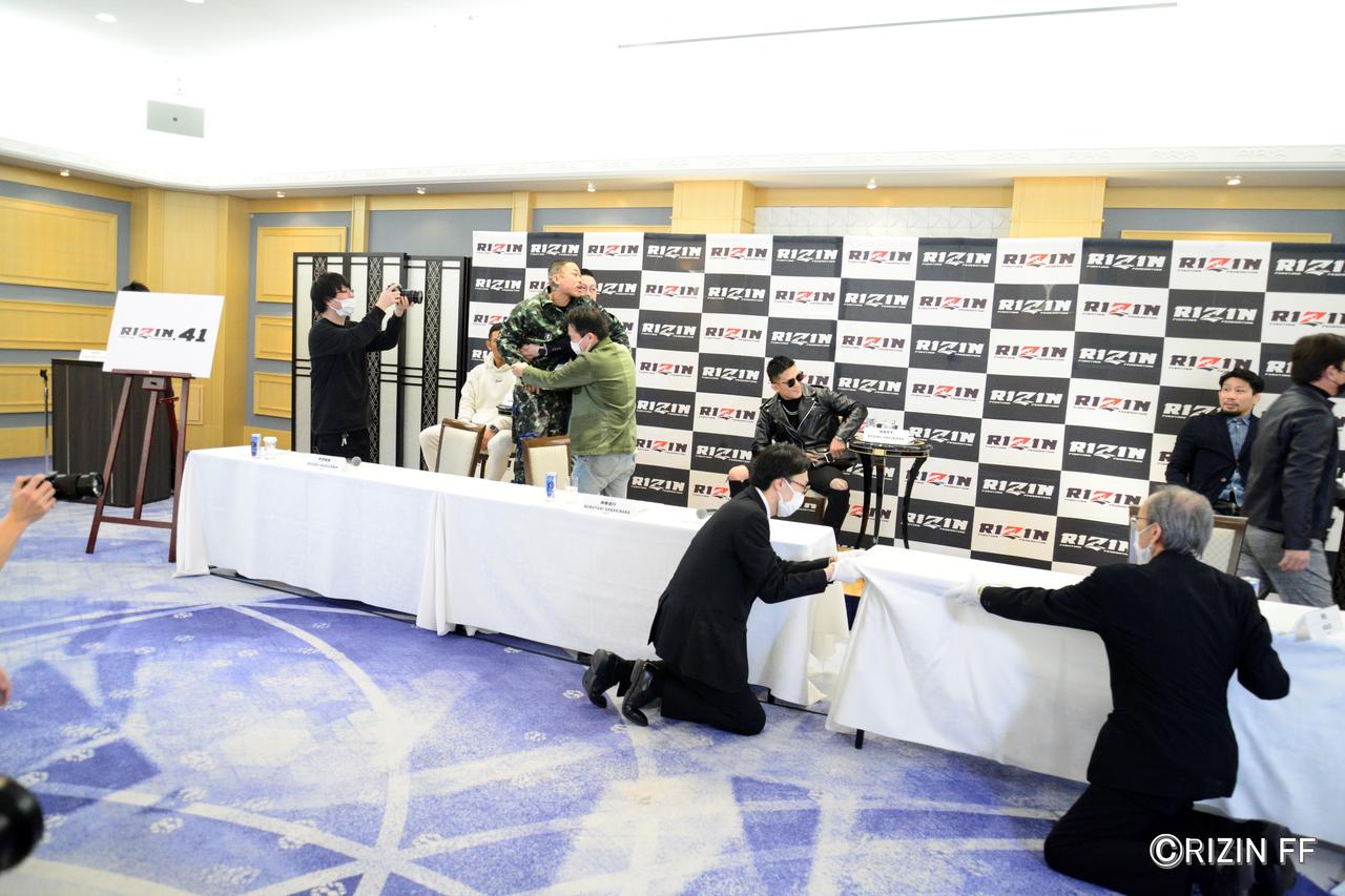 画像 : 8番目の画像 - 「皇治vs.芦澤はキックで対戦決定！その他4カードが追加！RIZIN.41 追加対戦カード発表記者会見」のアルバム - RIZIN FIGHTING FEDERATION オフィシャルサイト