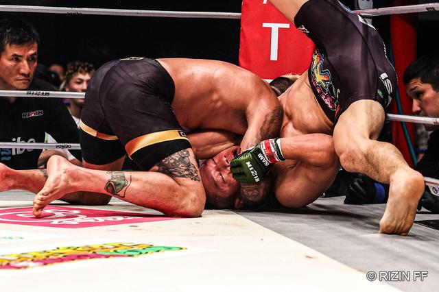 試合結果】Yogibo presents RIZIN.47 第9試合／堀口恭司 vs. セルジオ 