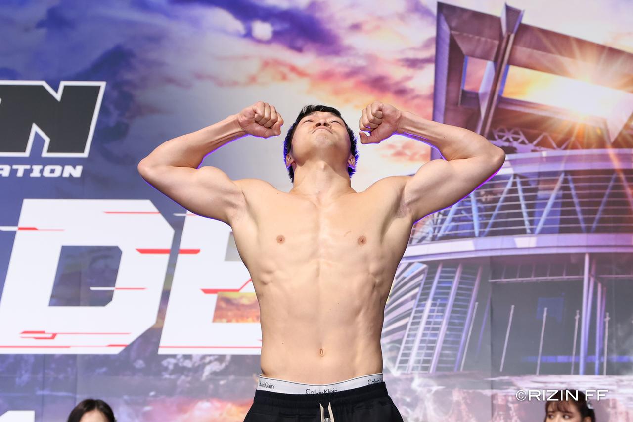 画像 : 3番目の画像 - 第7試合／安保瑠輝也 vs. シナ・カリミアン - RIZIN FIGHTING FEDERATION オフィシャルサイト