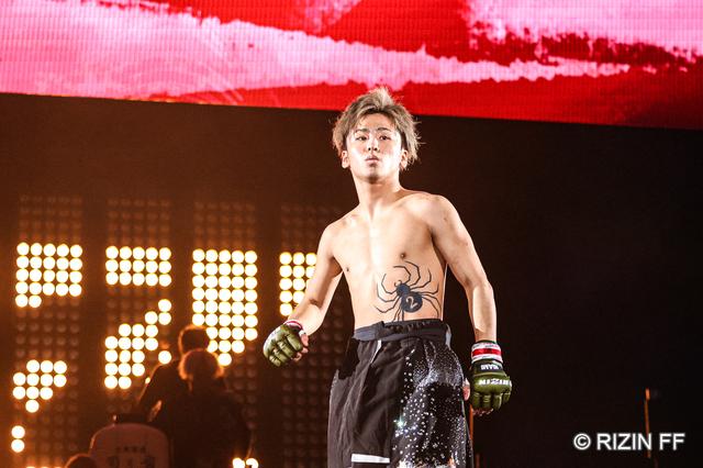 試合結果】RIZIN DECADE 雷神番外地 第5試合／野田蒼 vs. 篠塚辰樹