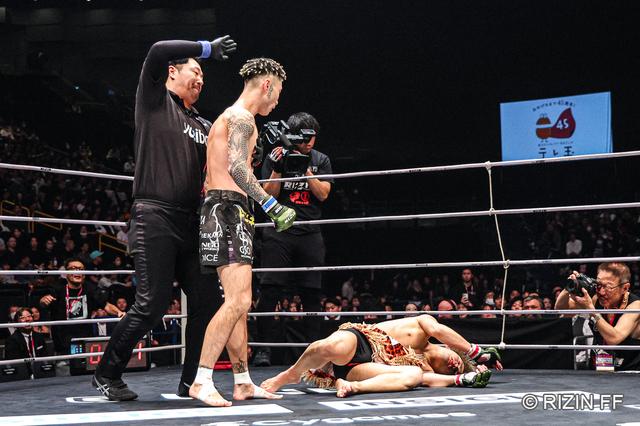 試合結果】RIZIN DECADE 雷神番外地 第5試合／野田蒼 vs. 篠塚辰樹