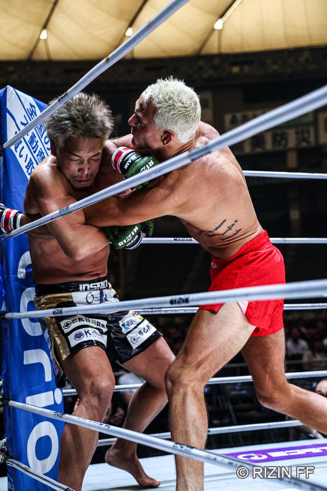 ★RIZIN公式太田忍直筆サイン入りグローブ★PRIDE RIZIN UFC ☆RIZIN公式太田忍直筆サイン入りグローブ☆PRIDE RIZIN UFC