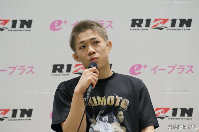 ワイドでかっこいいです！コンバットとゆう形で中にワイヤー入ってます