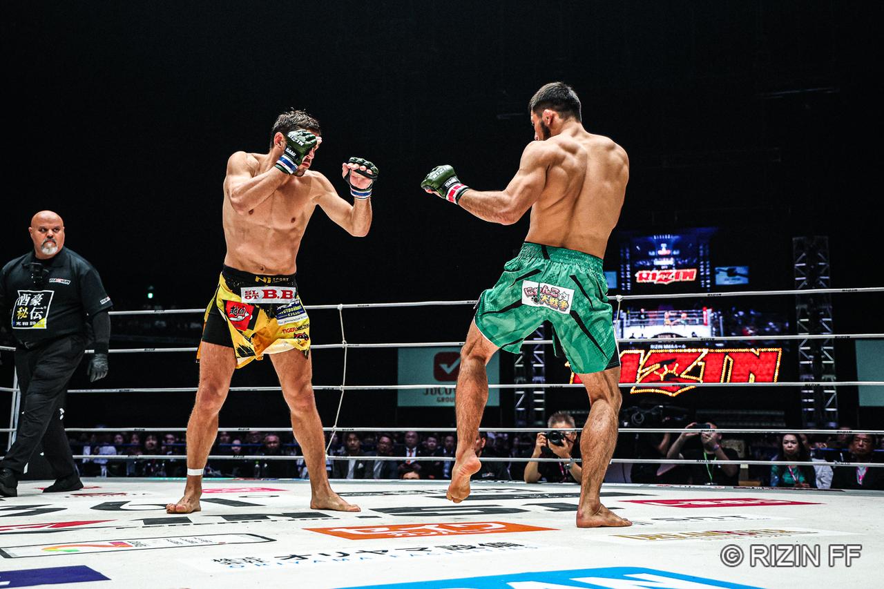 画像1: ROUND 1